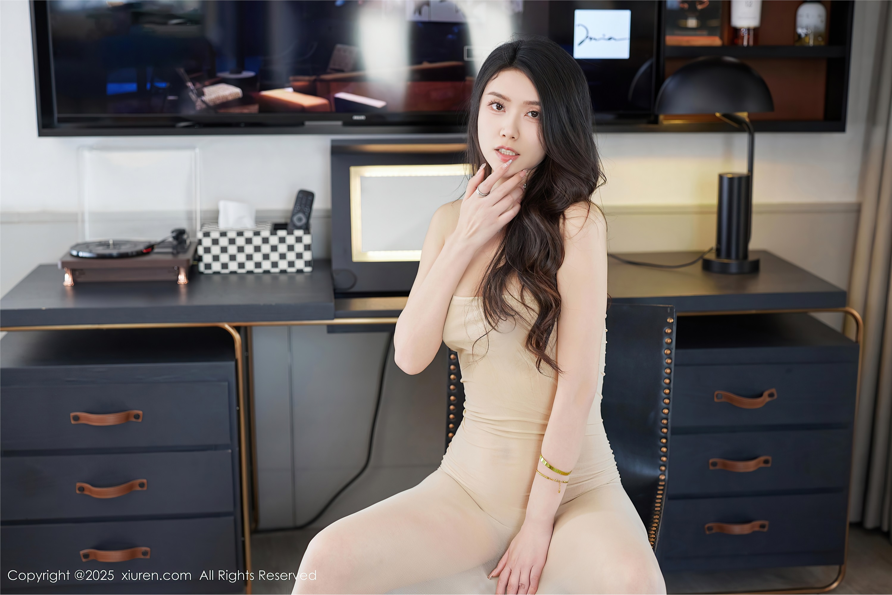 Xiuren秀人网 2025.04.21 NO.10175 方子萱